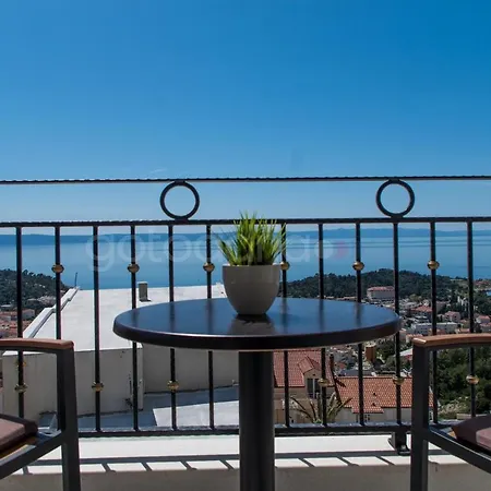 Smaragd - Rubin - Luxury With Shared Pool Apartamento Makarska
